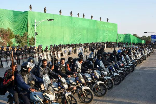 Pakistani Police Detained Nearly 800 Afghans, Claims Taliban