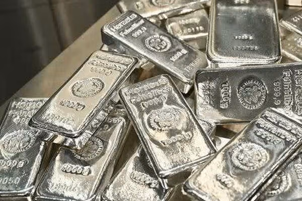 طالبان: سپینبولدک کې مو د ۵۴ کیلو ګرامه سپینو زرو د قاچاق مخه نیولې ده