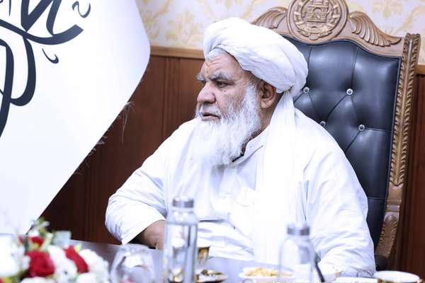 نورالدین ترابي وايي له خنډ او ځنډ څخه له موسسو سره د همکاریو هوکړې لاسلیکوي