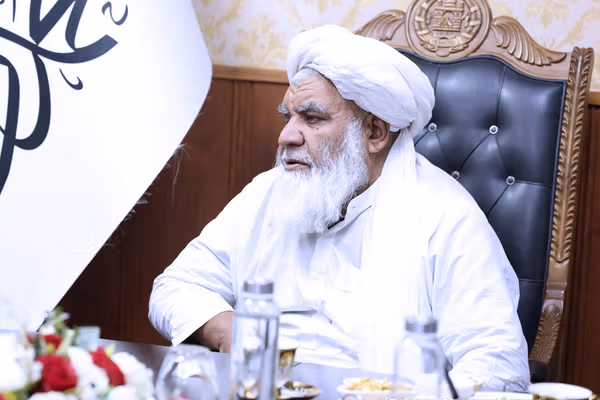 نورالدین ترابي وايي له خنډ او ځنډ څخه له موسسو سره د همکاریو هوکړې لاسلیکوي