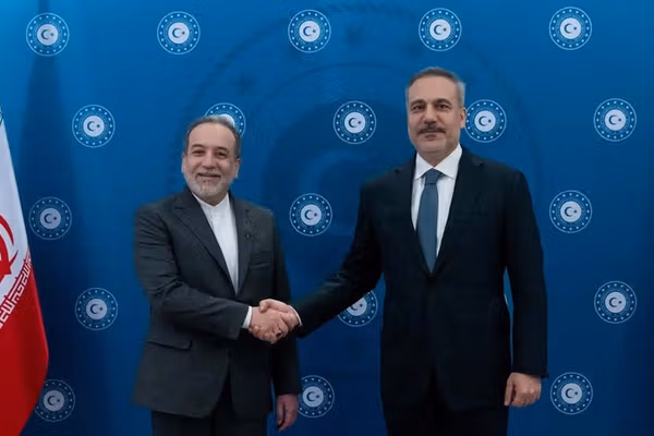 وزیر خارجه ایران برای از سرگیری مذاکرات هستهای با امریکا اعلام آمادگی کرد