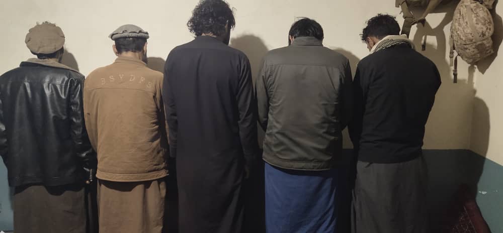 طالبان وايي په ننګرهار کې یې د تخریبي کړنو ۵ کسیزه ډله نیولې ده