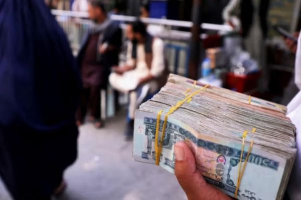 World Bank Warns Of Afghanistan’s Fragile Economy Amid Financial Isolation & Inflation