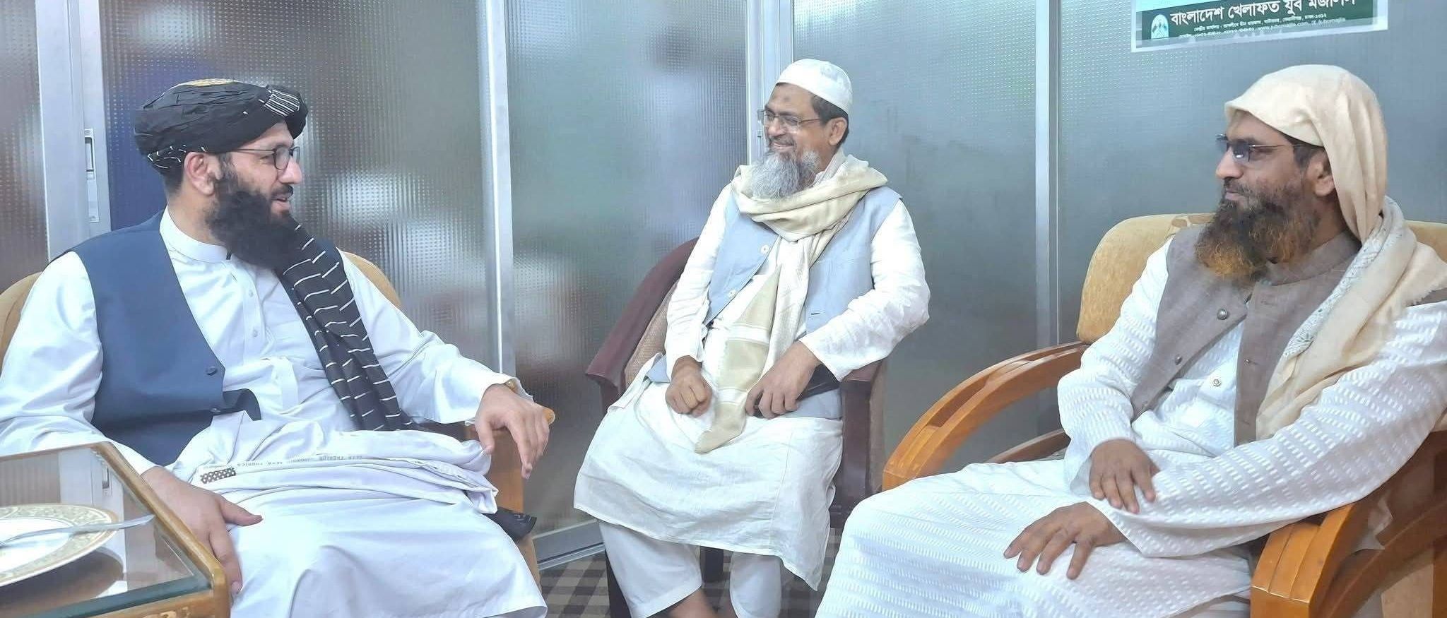 د طالبانو پلاوي د اسلامپالو او محصلانو د ایتلاف په درشل کې بنګله دېش ته سفر کړی