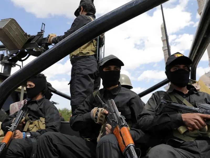 سنتکام: حوثی‌ها با موشک‌های بالستیک به یک کشتی چینی در دریای سرخ حمله کردند