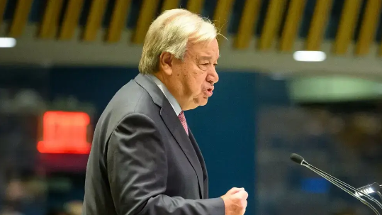 انتونیو ګوټریش: پر ښځو د طالبانو د بندیزونو لرې کولو لپاره د هېوادونو د غوښتنې ملاتړ کوم