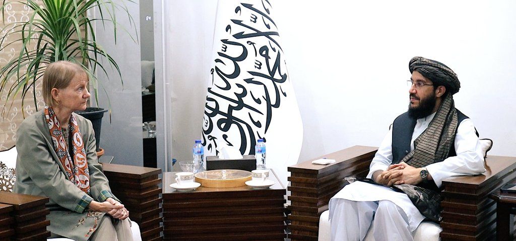 طالب سفیر او د کډوالو د عالي کمېشنرۍ مشرې په پاکستان کې د مېشتو کډوالو په اړه خبرې وکړې