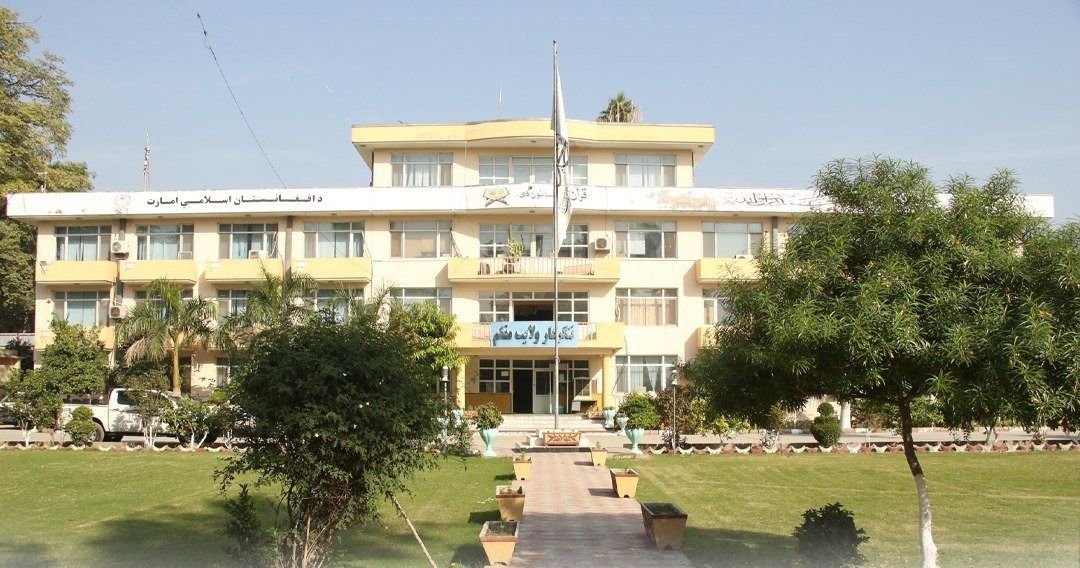 هبت الله په ننګرهار کې یوې مدرسې ته ۳۰ جریبه ځمکه ورکړه 