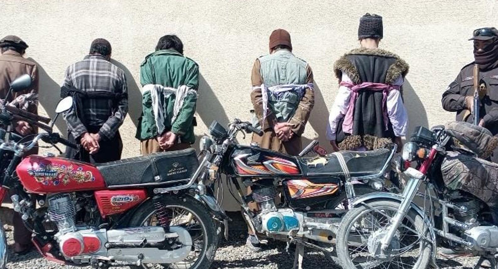 طالبانو په ۴ ولایتونو کې ۱۸ کسان د «غلا» په تور نیولي دي