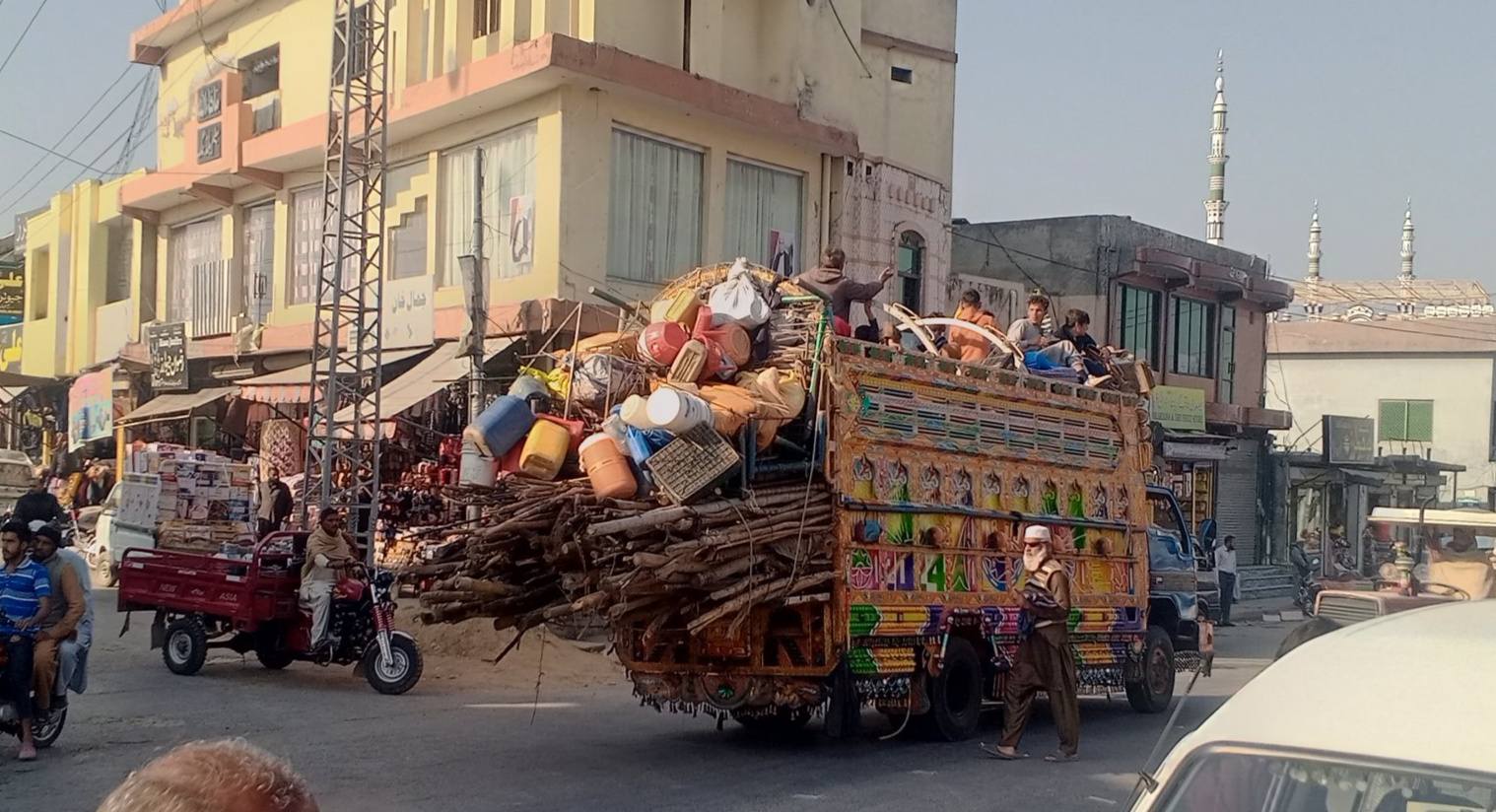 د پنجاب پولیسو افغان کډوالو ته ۱۰ ورځې وخت ورکړی چې له دغه ولایت څخه ووځي