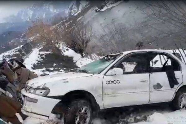 په پنجشېر کې د یوې ټرافیکي پېښې له امله ۵ کسان ټپيان شول