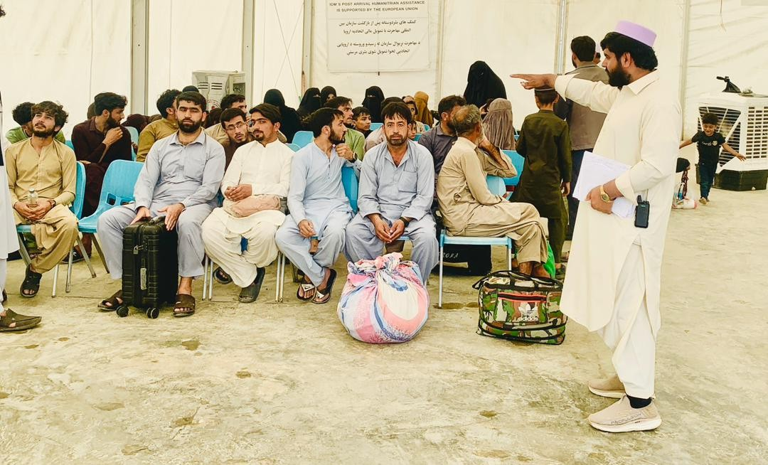 روانه اونۍ؛ د پاکستان له زندانونو تر ۵۰۰ ډېر افغانان خوشې شوي دي