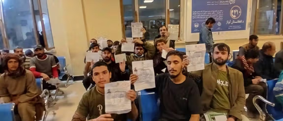 روانه اونۍ د پاکستان له زندانونو نږدې ۵۰ افغانان خوشې شوي دي