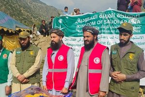 بنیاد ملک سلمان از توزیع ۲ هزار سرپناه موقت به زلزلهزدگان شرق افغانستان خبر داد