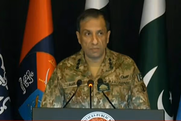 ارتش پاکستان: پشتونها ۴۲ درصد و ۵۸ درصد دیگر اقوامند