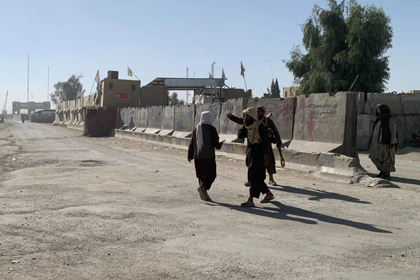 د طالبانو او پاکستاني ځواکونو ترمنځ په سپین بولدک کې لاهم نښتې روانې دي