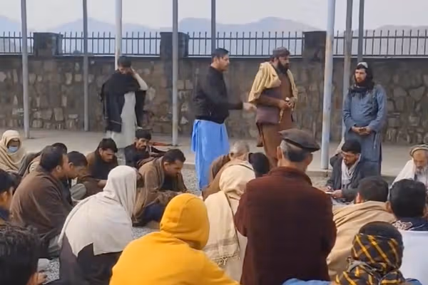 له بدخشان څخه تر خاص کونړ پورې؛ ځايي اوسېدونکو د کانونو له قراردادي شرکتونو شکایت کړی