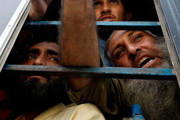 Pakistan Refuses to Review Mass Deportation Programme Of Afghan Refugees