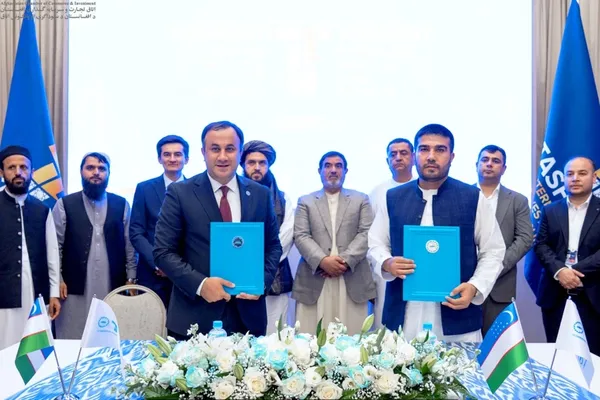 د افغانستان او ازبکستان تر منځ د ۱۰ میلیونو ډالرو په ارزښت یوه هوکړه لاسلیک شوه
