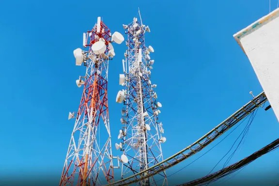 په ۲۰۲۵کال کې؛ د اترا اداره وایي په ټول هېواد کې شاوخوا ۵۹۰ مخابراتي سایټونه جوړ شوي دي