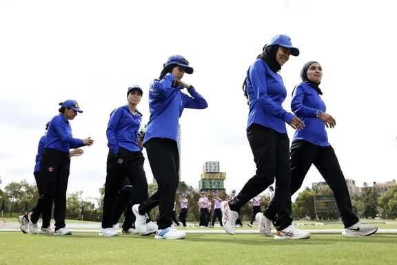 په جلاوطنۍ کې؛ کرکټ نړیواله شورا د افغان ښځینه لوبغاړو لپاره ځانګړی صندوق جوړوي