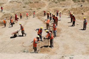 روسیه میگوید درباره جذب کارگران افغان با طالبان گفتوگو میکند