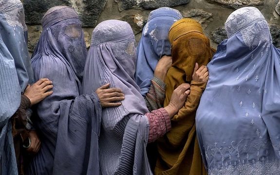 یوناما: در افغانستان از هر ۱۰ زن، ۹ نفر خشونت را تجربه کردهاند