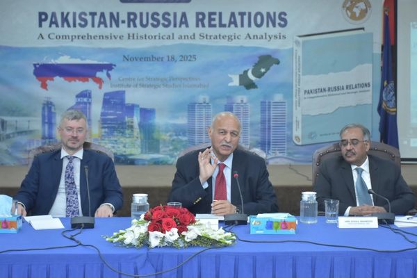 سیاستمدار پاکستانی: ۹۵ درصد مردم افغانستان از طالبان خسته و ناراضیاند