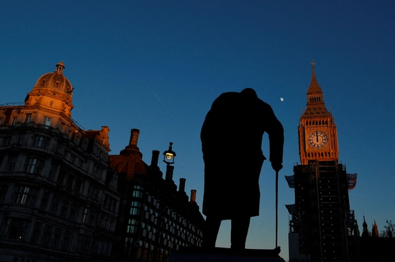 تایمز: کارمند افغانتبار وزارت خارجه و استخبارات بریتانیا به جاسوسی برای روسیه متهم شد