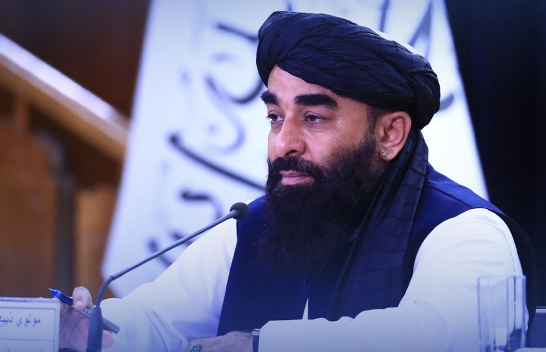 مجاهد: پاکستان دې د افغان محصلانو د اېستلو پر پرېکړه له سره غور وکړي