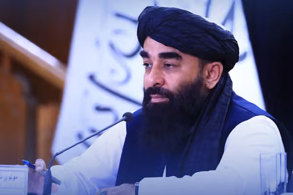 مجاهد: پاکستان دې د افغان محصلانو د اېستلو پر پرېکړه له سره غور وکړي