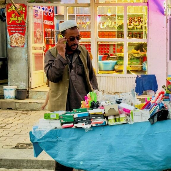 طالبان وايي چې مخابراتي خدماتو ته د خلکو لاسرسی ډېر شوی