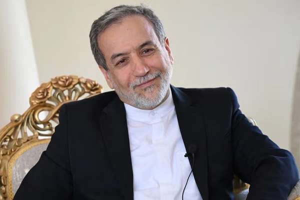Iran Ready for War and Negotiations, Says Foreign Minister