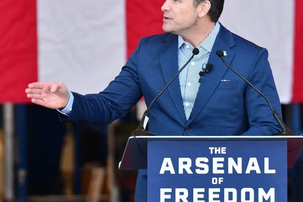 هېګسټ: که ایران له مذاکرې ډډه وکړي، پنتاګون تر بل هر وخت ډېر اقدام ته چمتو دی