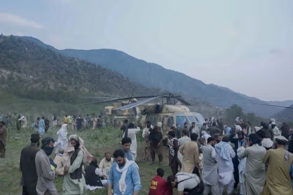 طالبان وايي چې د وروستۍ زلزلې د قربانیانو شمېر ۱۴۵۷ تنو ته لوړ شوی