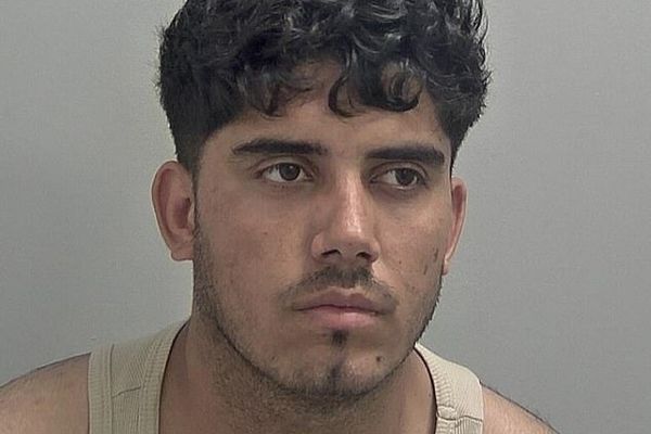 پناهجوی افغان در بریتانیا به جرم تجاوز جنسی به یک دختر ۱۲ ساله محکوم شد