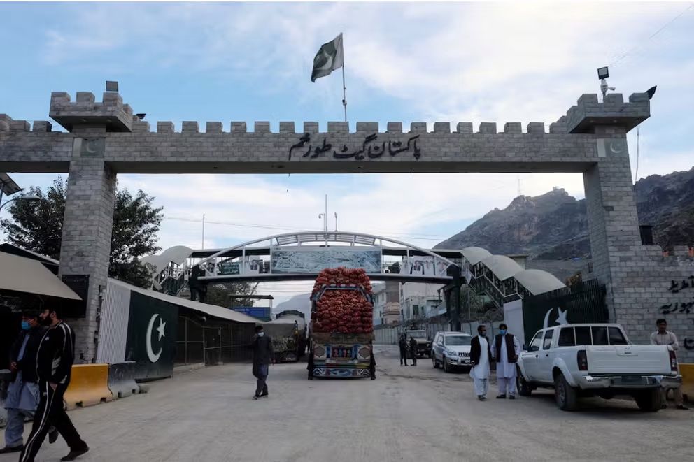 اتاق تجارت افغانستان: بازرگانان از بسته شدن تورخم، ۶۶ میلیون دالر زیان دیده اند