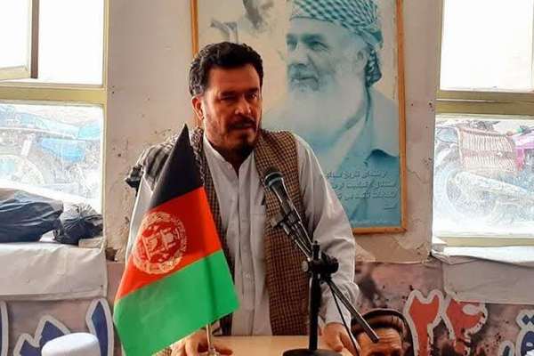 ایراني پولیسو 'اسماعیل خان ته د نږدې قوماندان' د وژنې په تور درې کسان نیولي دي