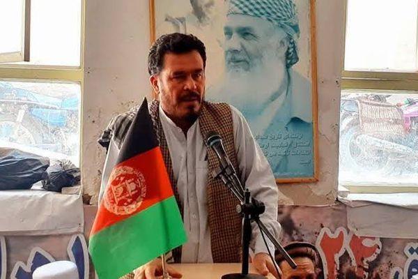 ایراني پولیسو 'اسماعیل خان ته د نږدې قوماندان' د وژنې په تور درې کسان نیولي دي