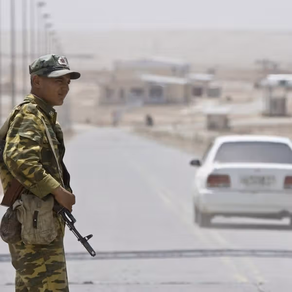 تاجکستان طالبان د ګډې پولې په خوندي کولو کې په بې مسوولیتۍ تورن کړل