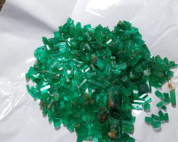 طالبان بار دیگر از فروش زمرد پنجشیر خبر داد