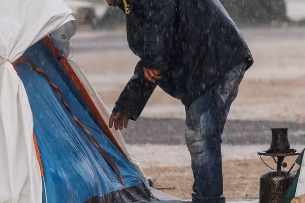 از آغاز تهاجم اسرائیل حدود یکششم جمعیت لبنان آواره شدهاند