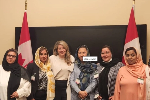 Former Afghan MPs Ask Canadian FM To Support Afghan Girls’ Education