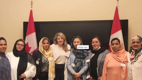 Former Afghan MPs Ask Canadian FM To Support Afghan Girls’ Education