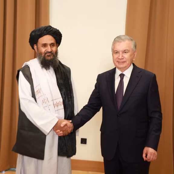 عبدالغنی برادر با رهبر اوزبیکستان درباره سرمایهگذاری در افغانستان گفتوگو کرد