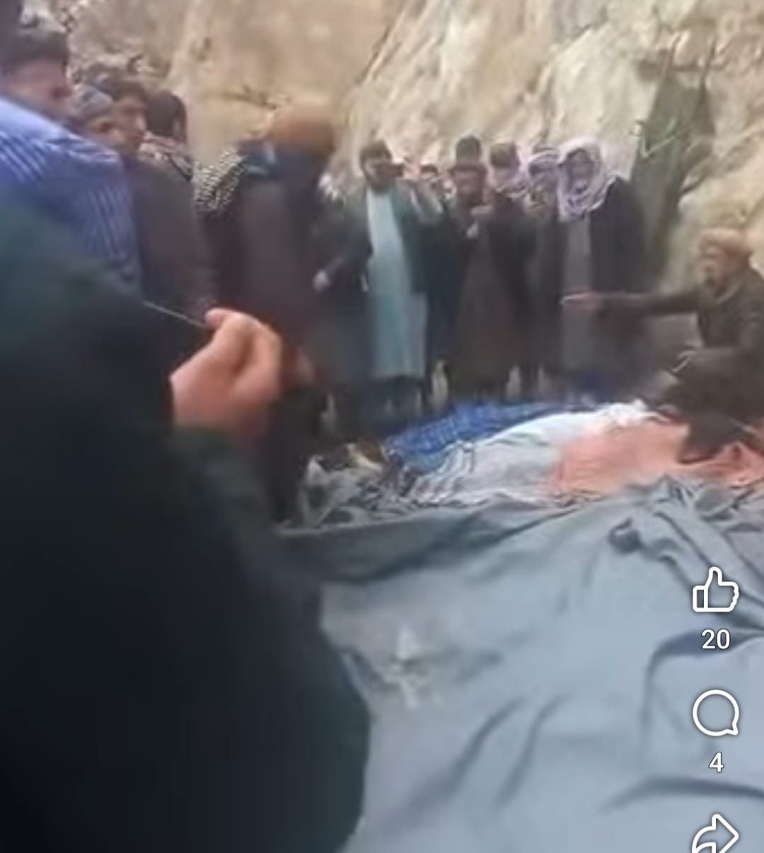 سقوط موتر مسافربری به دره‌ای در بدخشان ۱۵ کشته برجای گذاشت