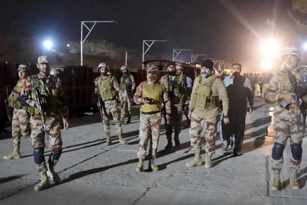 بلوچستان کې د مخامخ جګړې پر مهال پنځه پاکستاني عسکر او ۷وسلهوال وژل شوي