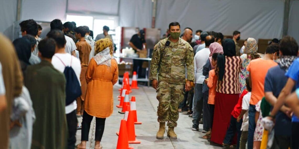 د نړۍ د ۶ هېوادونو پناه غوښتونکو د پرول پروګرام د لغوې له امله د ټرمپ له ادارې شکایت وکړ