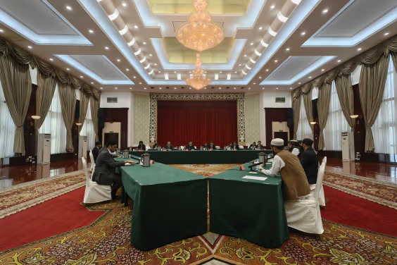 انتهاء محادثات طالبان وباكستان في الصين دون نتائج واضحة