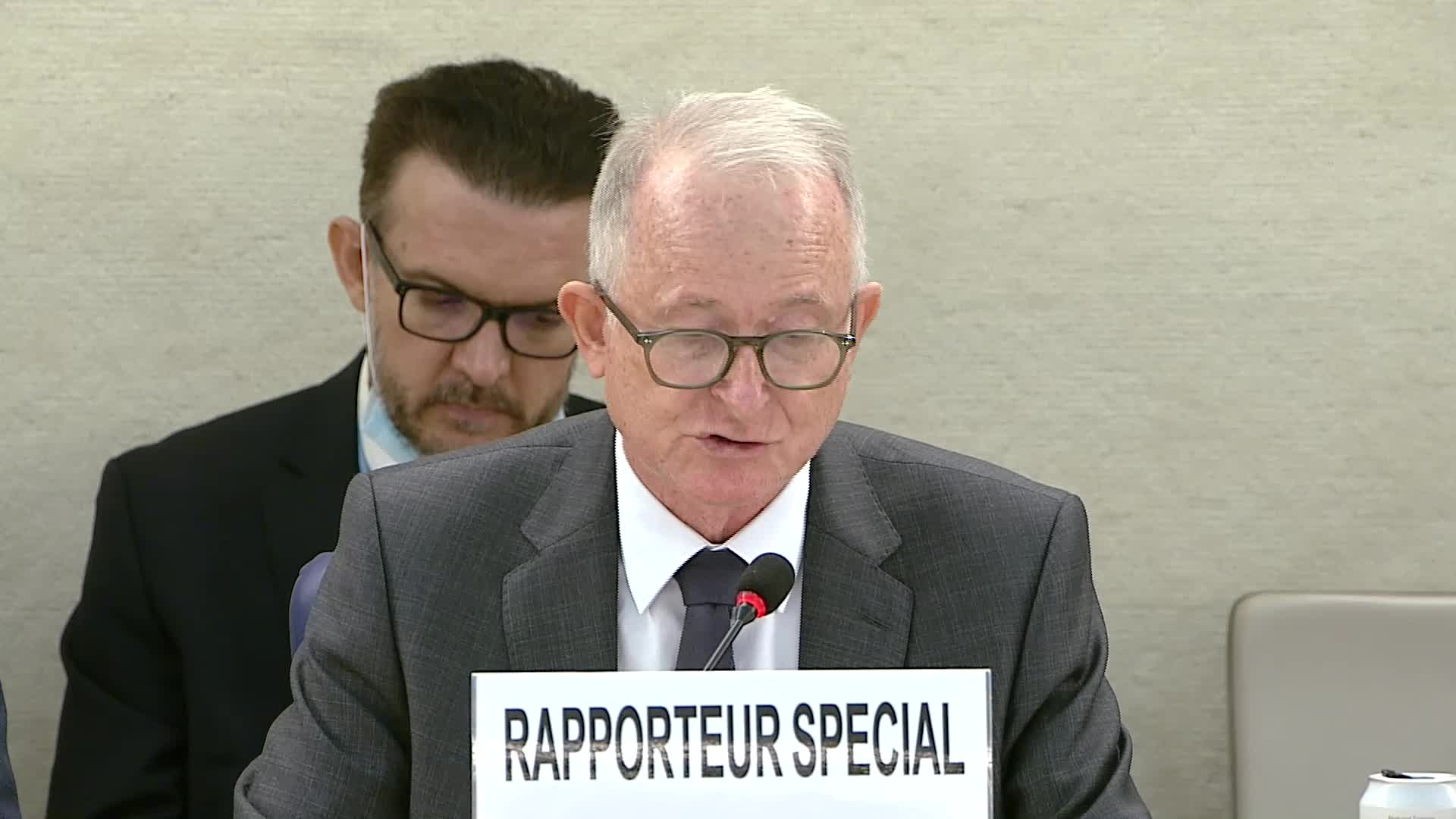  بېنېټ: د افغانستان د بشري بحران او بې ثباتۍ د مخنیوي لپاره بېړنیو اقداماتو ته اړتیا ده 